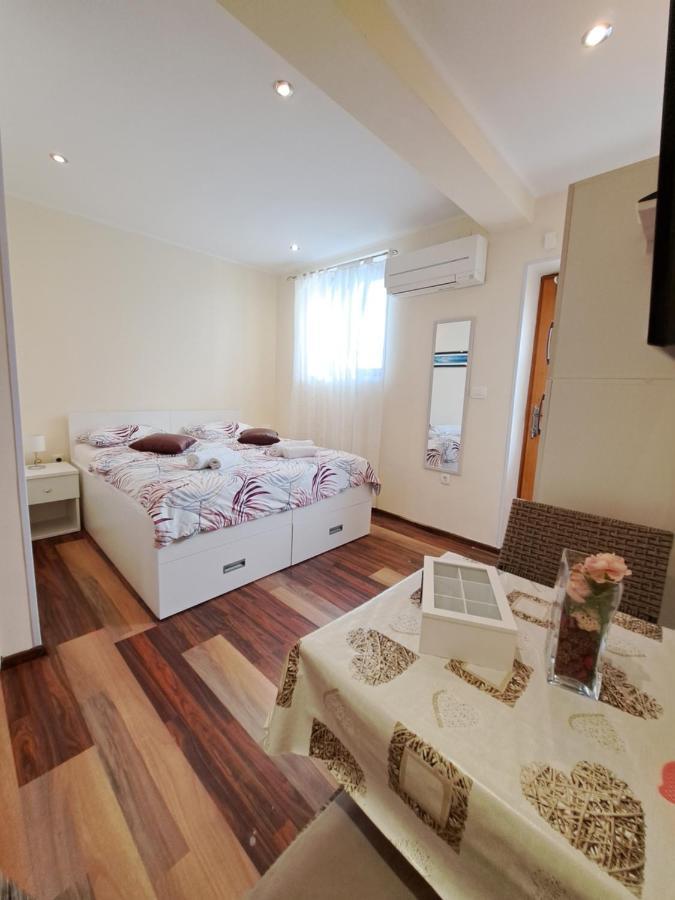 Meressa Nina&Leo Studio Apartments Novigrad (Istria) Exterior foto